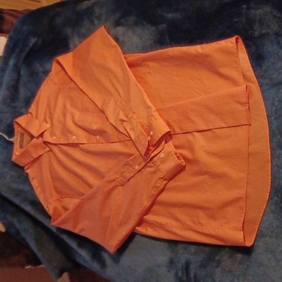 ARROW, MENS LONGSLEEVE DRESS SHIRT, 15-15 1/2, MEDIUM.32-33. - Picture 2 of 6